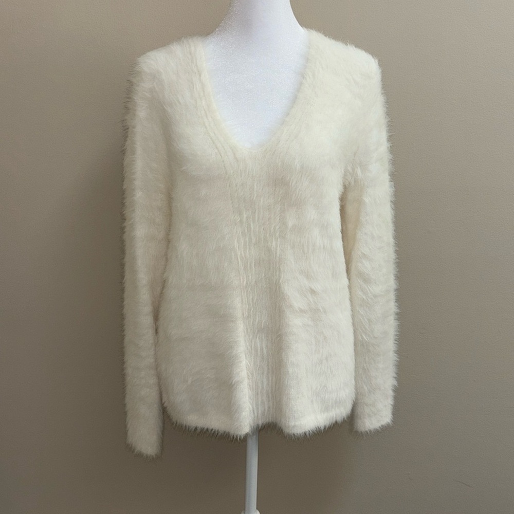 Banana Republic Fuzzy Eyelash Tie Back Sweater Ivory Small